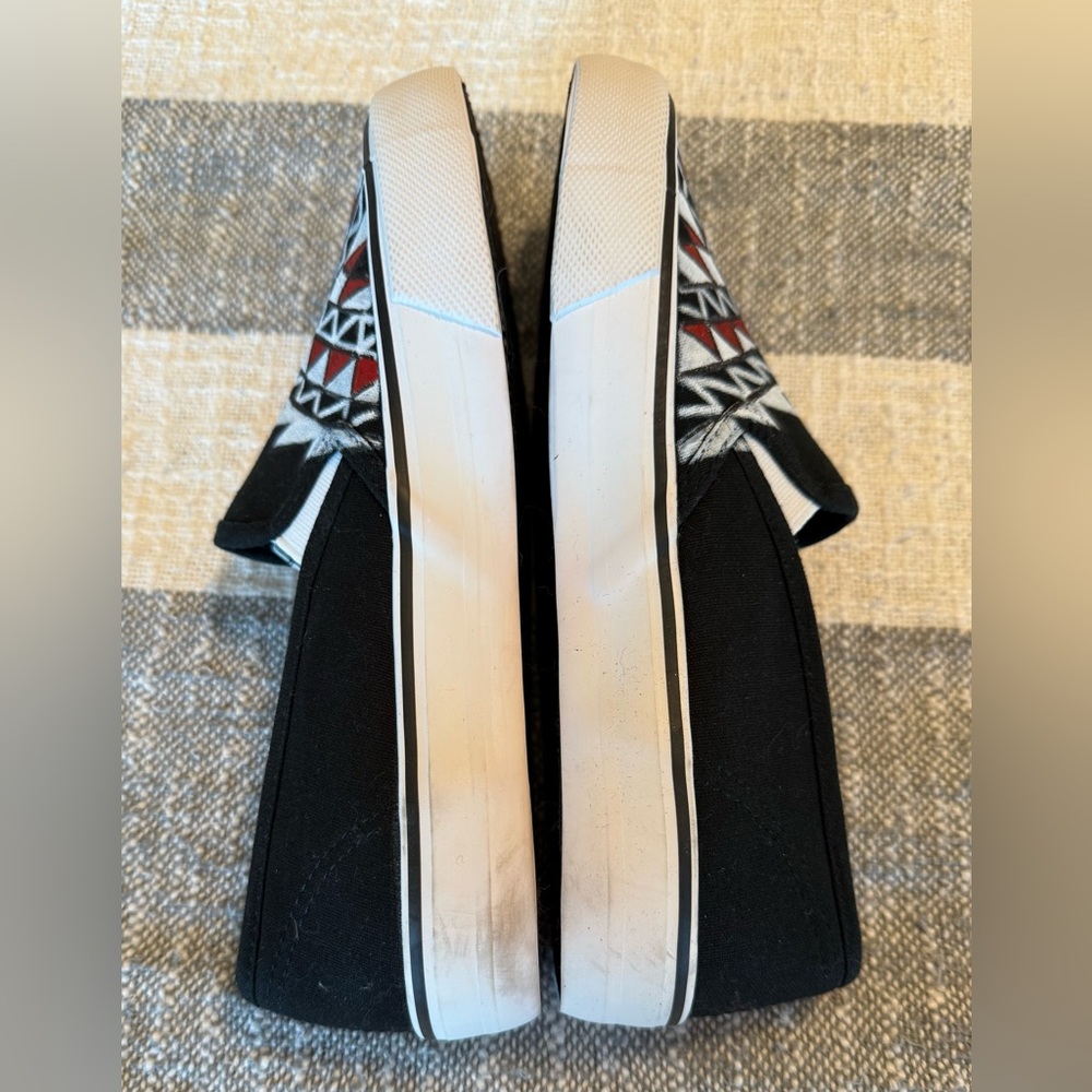 Hand Painted Slip On Shoes Sneakers Women SZ 7 Aztec Design Art to Wear - Picture 3 of 8